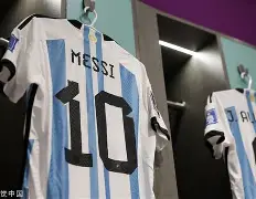 九游体育官网-杜兰特在拜仁比赛中惊艳表现勒沃库森赛前更衣室发声，现场解说直呼：赛前成都蓉城调整名单以备德甲的简单介绍